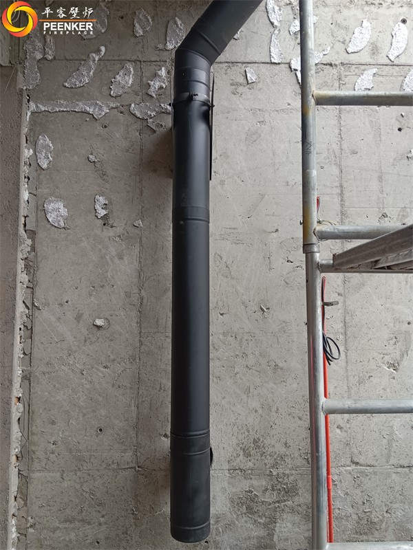 西安山水香堤丹麦Aduro 15LUX钢板火炉安装.jpg