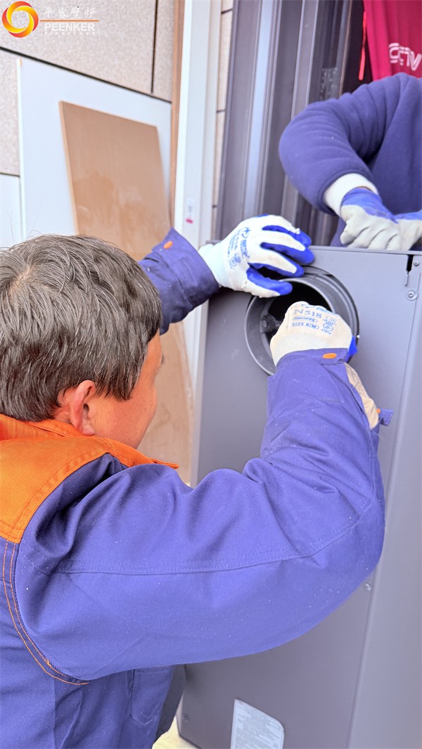 安吉自建别墅丹麦Aduro 9.1钢板壁炉安装.jpg