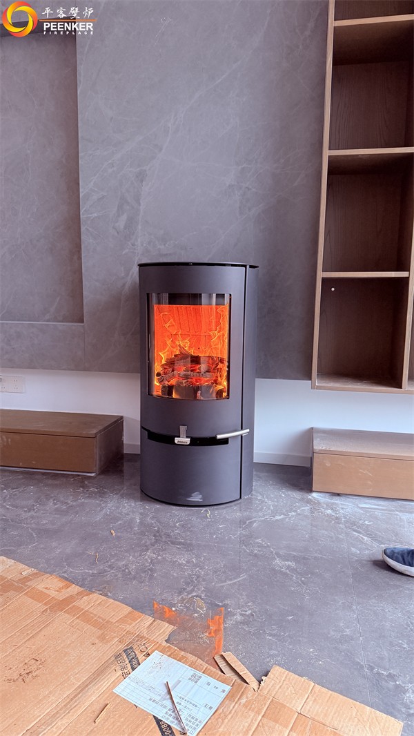 安吉自建别墅丹麦Aduro 9.1钢板壁炉安装.jpg