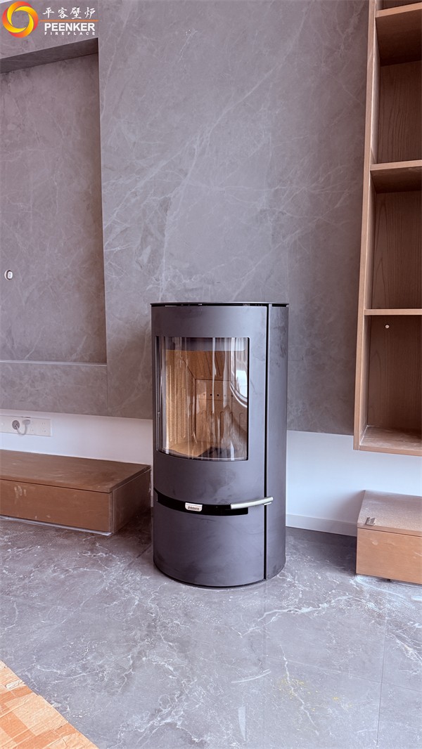 安吉自建别墅丹麦Aduro 9.1钢板壁炉安装.jpg