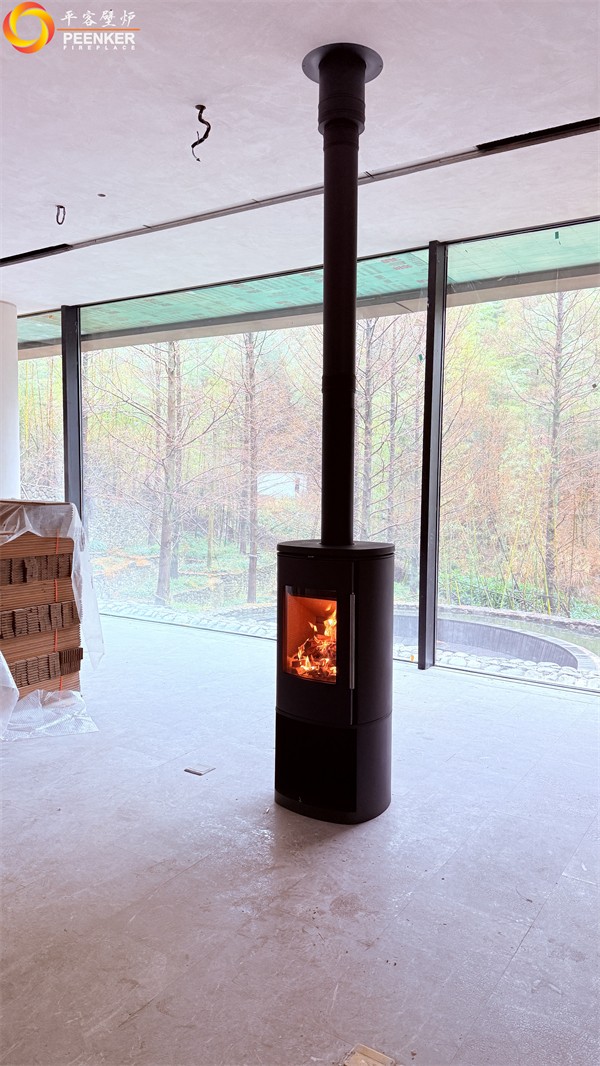 安吉庐尔酒店丹麦Morso 8893铸铁火炉安装.jpg
