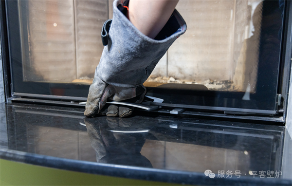 Romotop，最接近完美的燃木壁炉.png